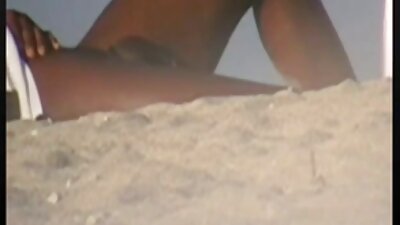 ಕೊಳಕಾದ ಹದಿಹರೆಯದವರು ಹಳೆಯ ನೆರೆಹೊರೆಯವರ ಮೀಟಿ ಡಿಕ್ ಅನ್ನು ಹಿಡಿದು ಫಕ್ ಮಾಡಿದ್ದಾರೆ
